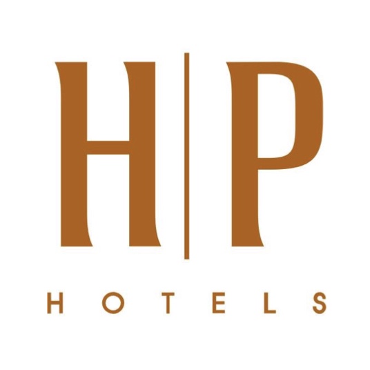 Hostess / Host
